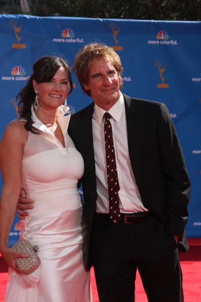 Scott Bakula, esposa Chelsea Fields — Foto de Stock