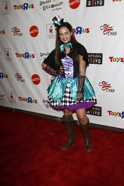 Mary Mouser — Stok fotoğraf