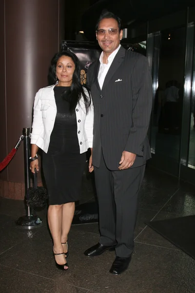 Wanda DeJesus & Jimmy Smits — Stock Photo, Image