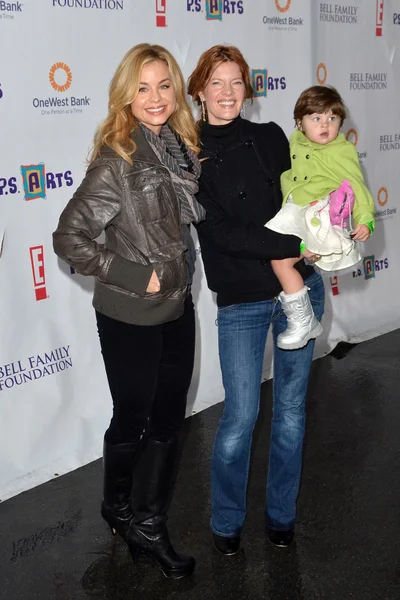 Jessica Collins, Michelle Stafford and daughter — Stock Photo, Image