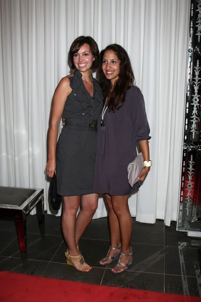 Emily O'Brien & Christel Khalil Hensley — Stock Photo, Image