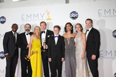 iç dökme dahil: mandy patinkin, claire danes, damian lewis, morena baccarin