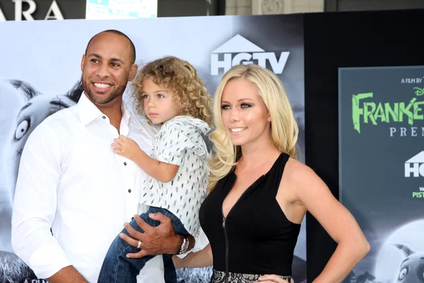 Hank Baskett, Hank Baskett Jr. and Kendra Wilkinson — Stock Photo, Image