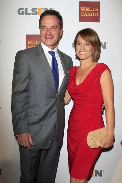 Tim DeKay and Elisa Taylor — Stock Photo, Image