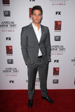 Dean Geyer