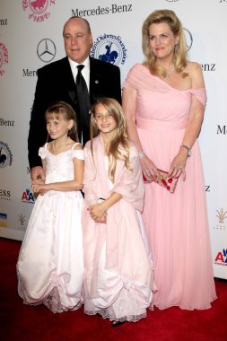 Nancy davis, eşi kızları