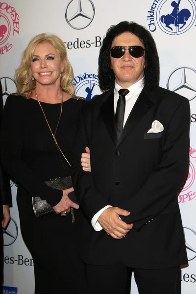 Gen simmons, shannon tweed — Stockfoto