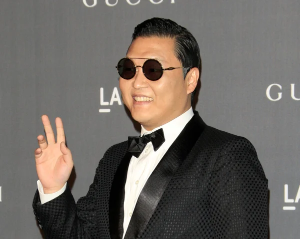 Psy arrives at the LACMA 2012 Art and Film Gala — Stock Photo, Image