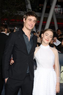 Max Irons, Saoirse Ronan