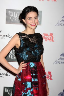 Julia Goldani Telles