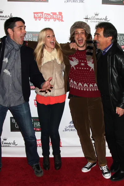 Thomas gibson, a.j. cook, matthew gray gubler, joe mantegna — Foto de Stock