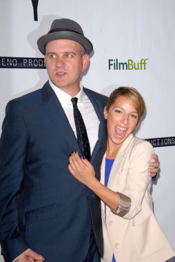 Mike O'Malley, Vanessa Lengies