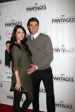 adam gregory ve eşi