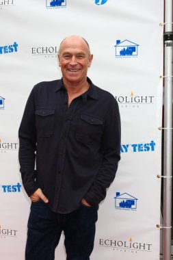 Corbin Bernsen