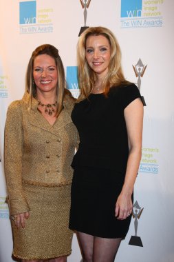 Maria Bell, Lisa Kudrow