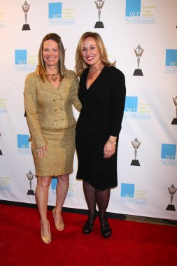 Maria Bell, Lisa Kudrow