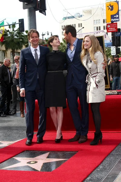 Tom Hooper, Anne Hathaway, Hugh Jackman, Amanda Seyfried — Stock Photo, Image