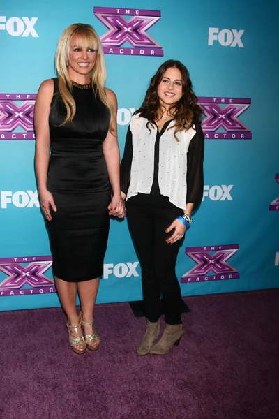 Britney Spears, Carly Rose Sonenclar — Stockfoto