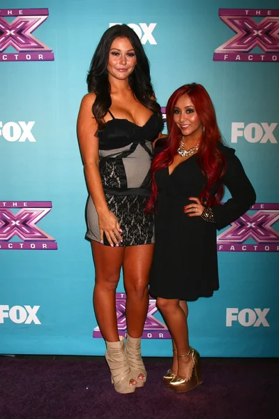 Jenni "jwoww" farley, nicole "snooki" polizzi — Foto Stock