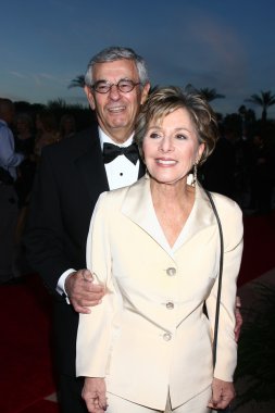 Senatör barbara boxer ve kocası