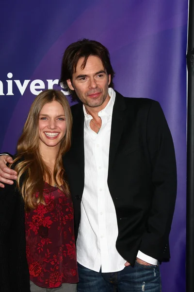 Tracy Spiridakos, Billy Burke — Zdjęcie stockowe