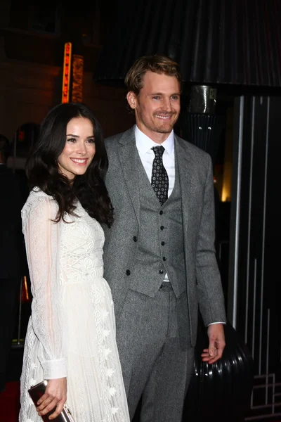 Abigail spencer, josh pensów — Zdjęcie stockowe