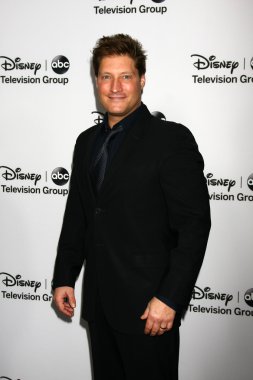 Sean Kanan