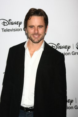 Charles Esten