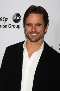 Charles Esten