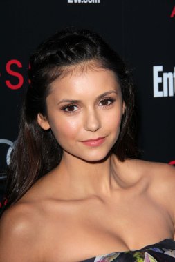 Nina Dobrev