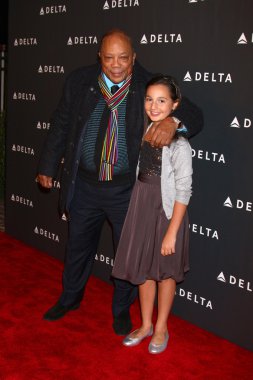 Quincy jones, emily ayı