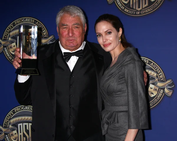 Dean semler, yaşam boyu başarı ödülü angelina jolie tarafından sunulan