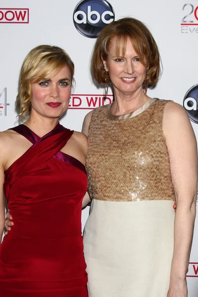 Radha Mitchell, Melissa Rosenberg — Photo