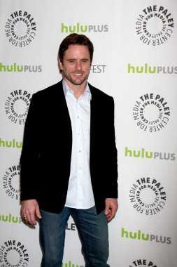 Charles Esten