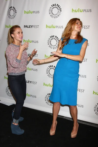 Hayden Panettiere, Connie Britton — Stockfoto