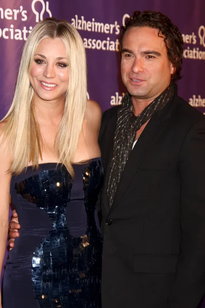 Kaley Cuoco, Johnny Galecki — Stock Photo, Image