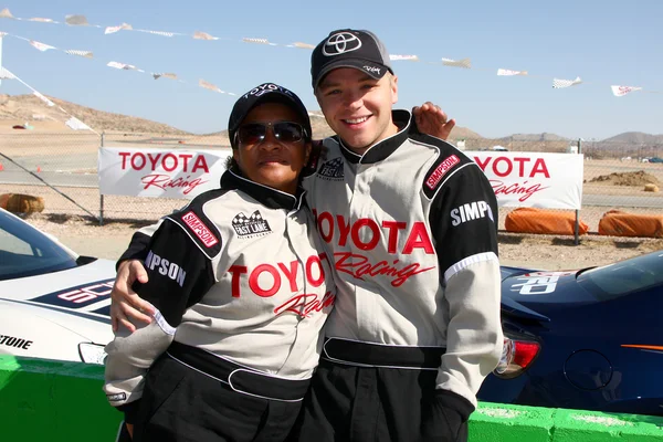 Wanda Sykes, Brett Davern — Foto Stock