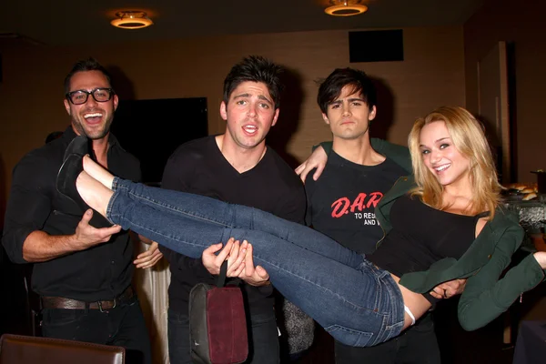 Marco dapper, robert adamson, max ehrich, rey cazador — Foto de Stock