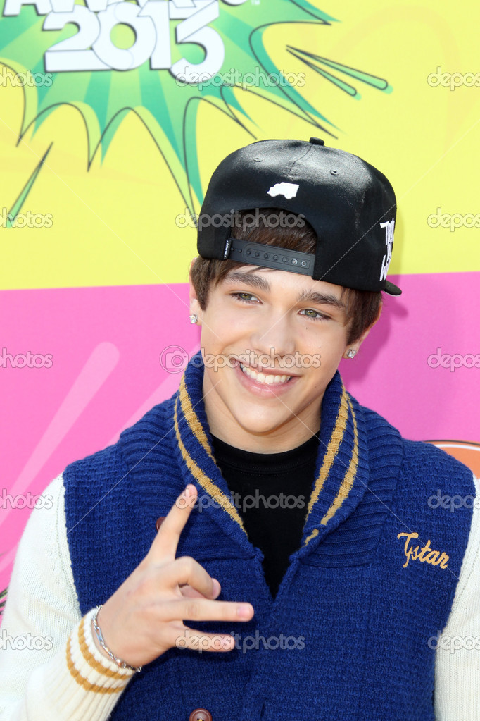Austin Mahone – Stock Editorial Photo © Jean_Nelson #22940386