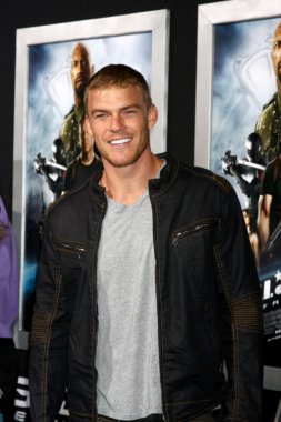 Alan Ritchson