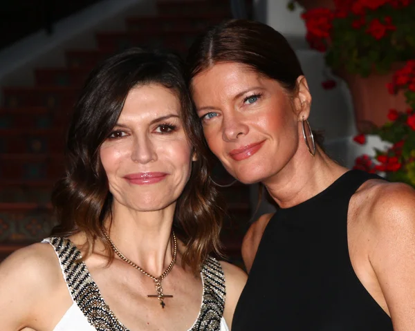 Finola Hughes, Michelle Stafford — Fotografia de Stock