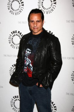 Maurice Benard