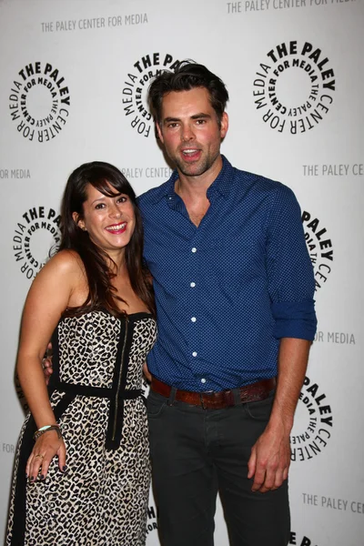 Kimberly McCullough, Jason Thompson — Stock Photo, Image