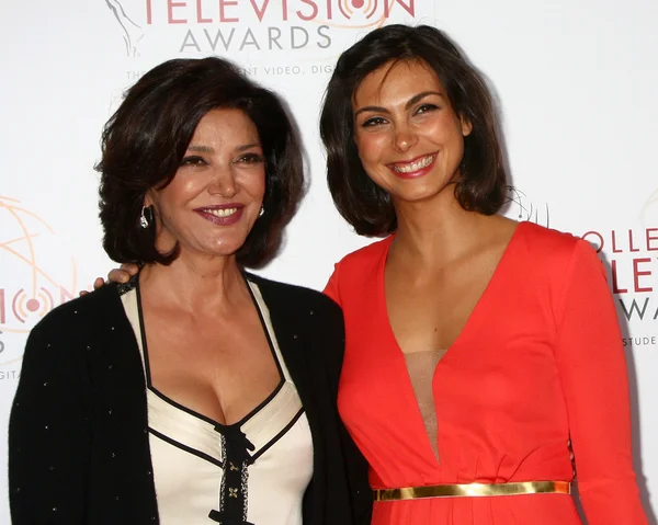 Shohreh Aghdashloo, Morena Baccarin — Stock Photo, Image