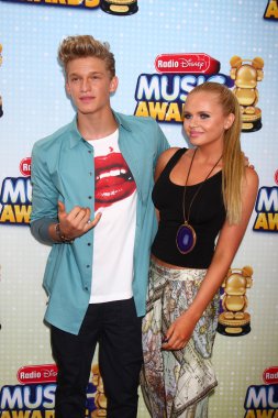 Cody Simpson, Alli Simpson
