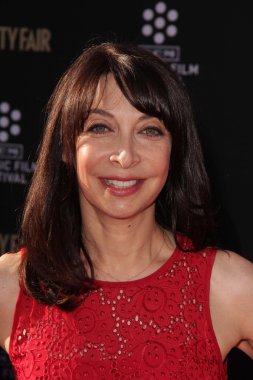 Illeana Douglas