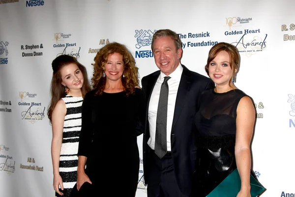 Kaitlyn Dever, Nancy Travis, Tim Allen, Amanda Fuller — Zdjęcie stockowe