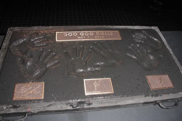 Handprints dari: Robby Takac, John Rzeznik, Mike Malinin — Stok Foto