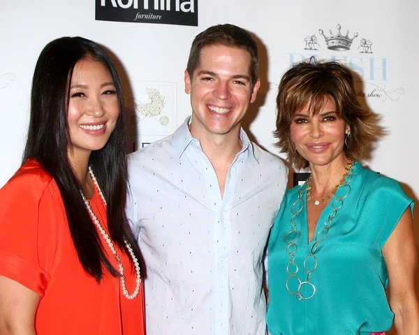 Jina Park, Jason Kennedy, Lisa Rinna — Stockfoto