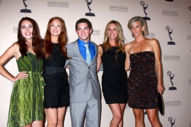 Haley Pullos, Emily Wilson, Kelly Sullivan, Laura Wright